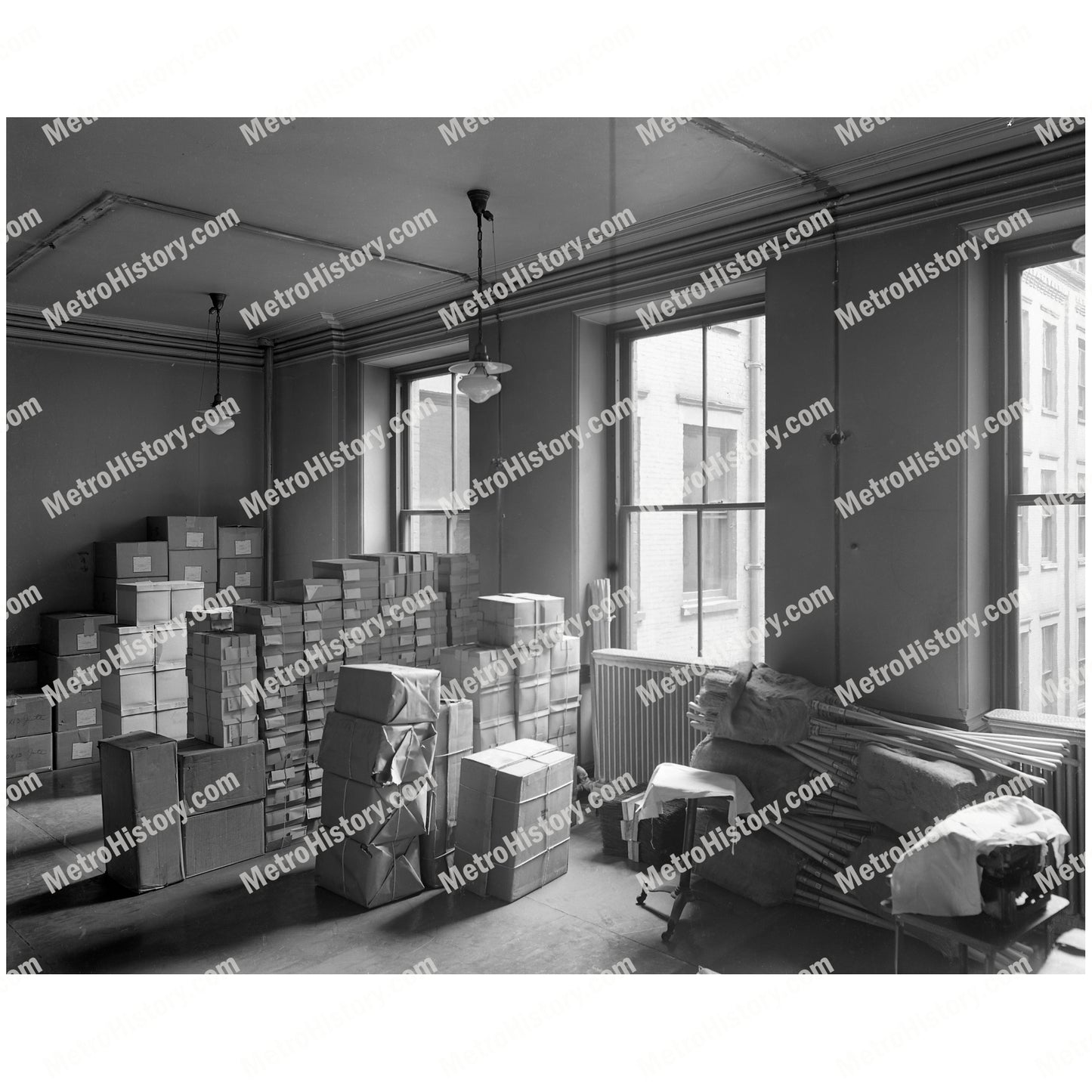 280 Broadway, Manhattan, interior, typical courtyard space