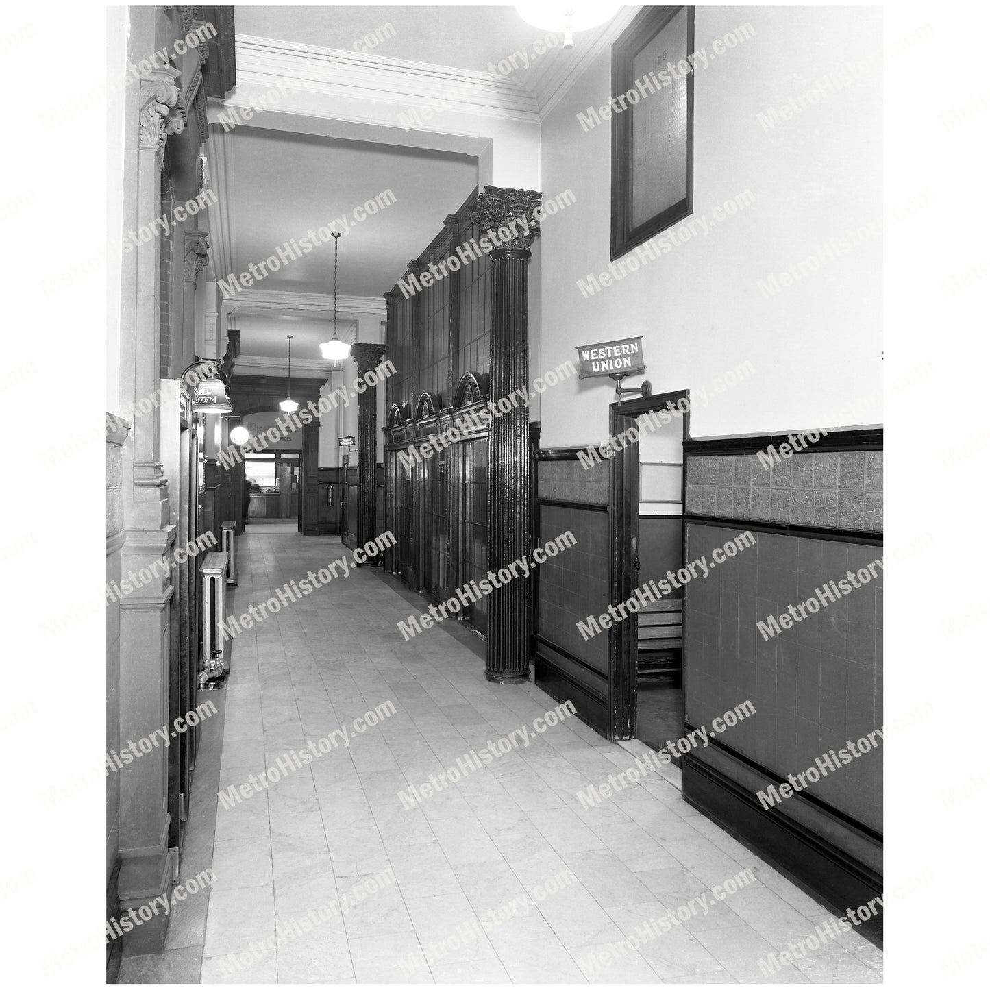 280 Broadway, Manhattan, interior, Broadway lobby