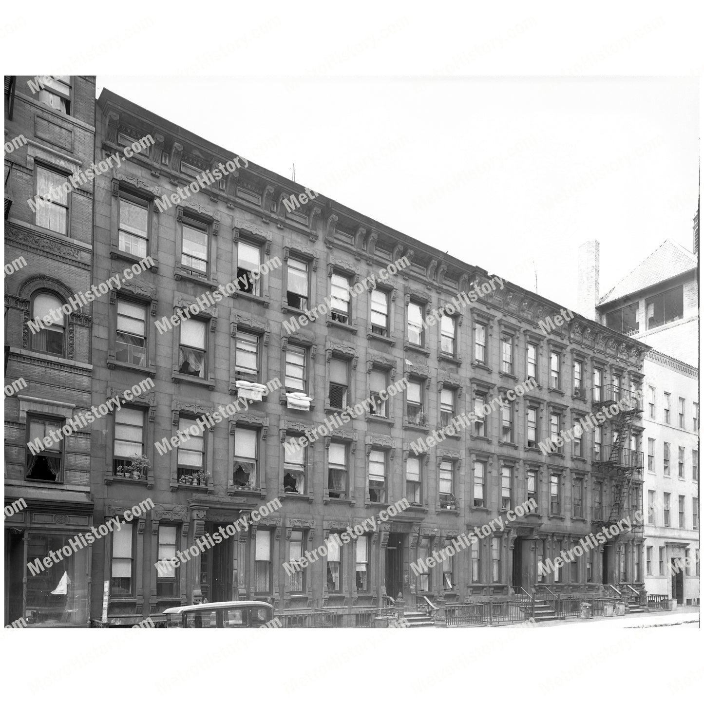 416-422 East 82nd Street, Manhattan