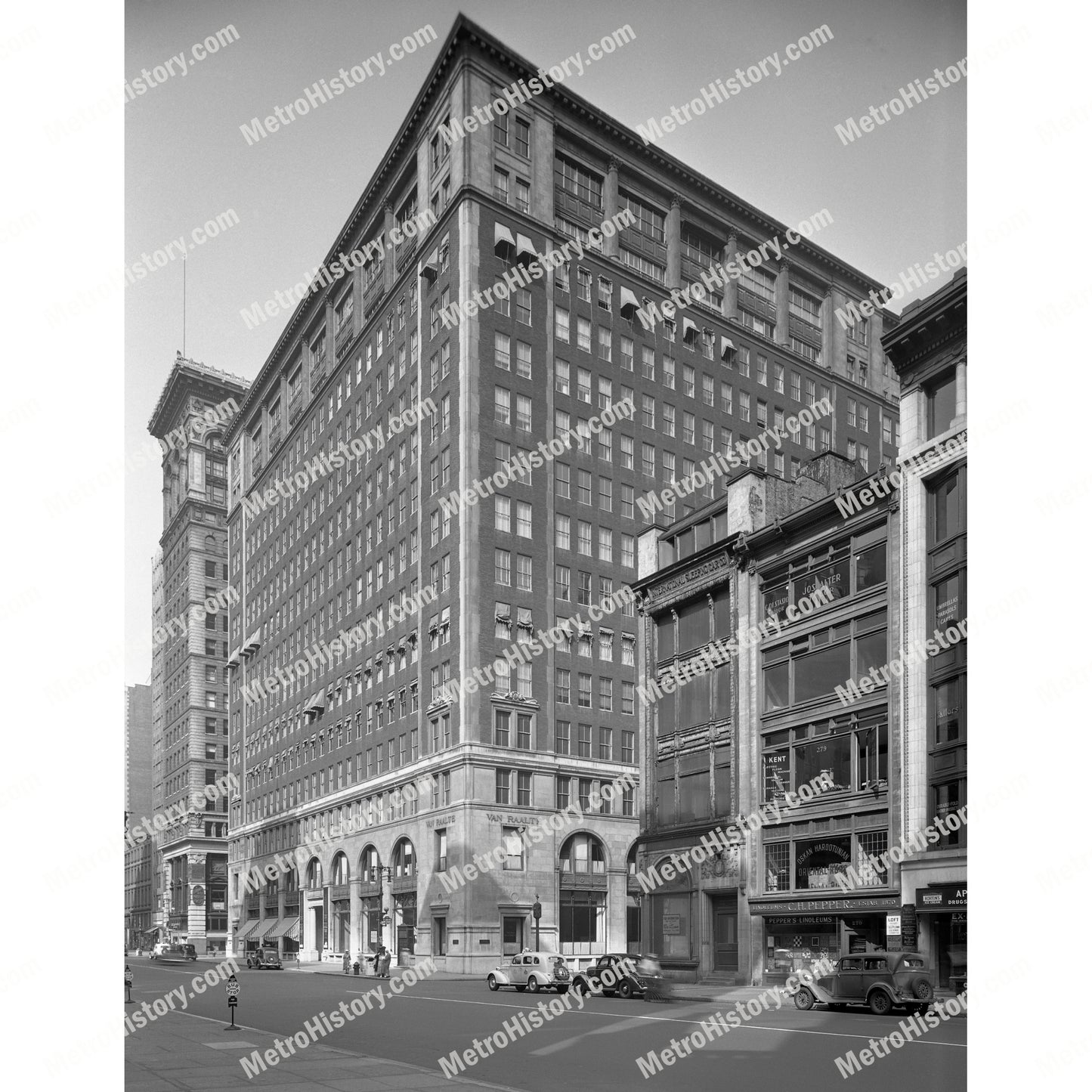 295 Fifth Avenue at East 30th Street, Manhattan