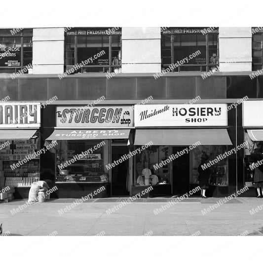 2413 Broadway at West 89th Street, Manhattan, storefronts