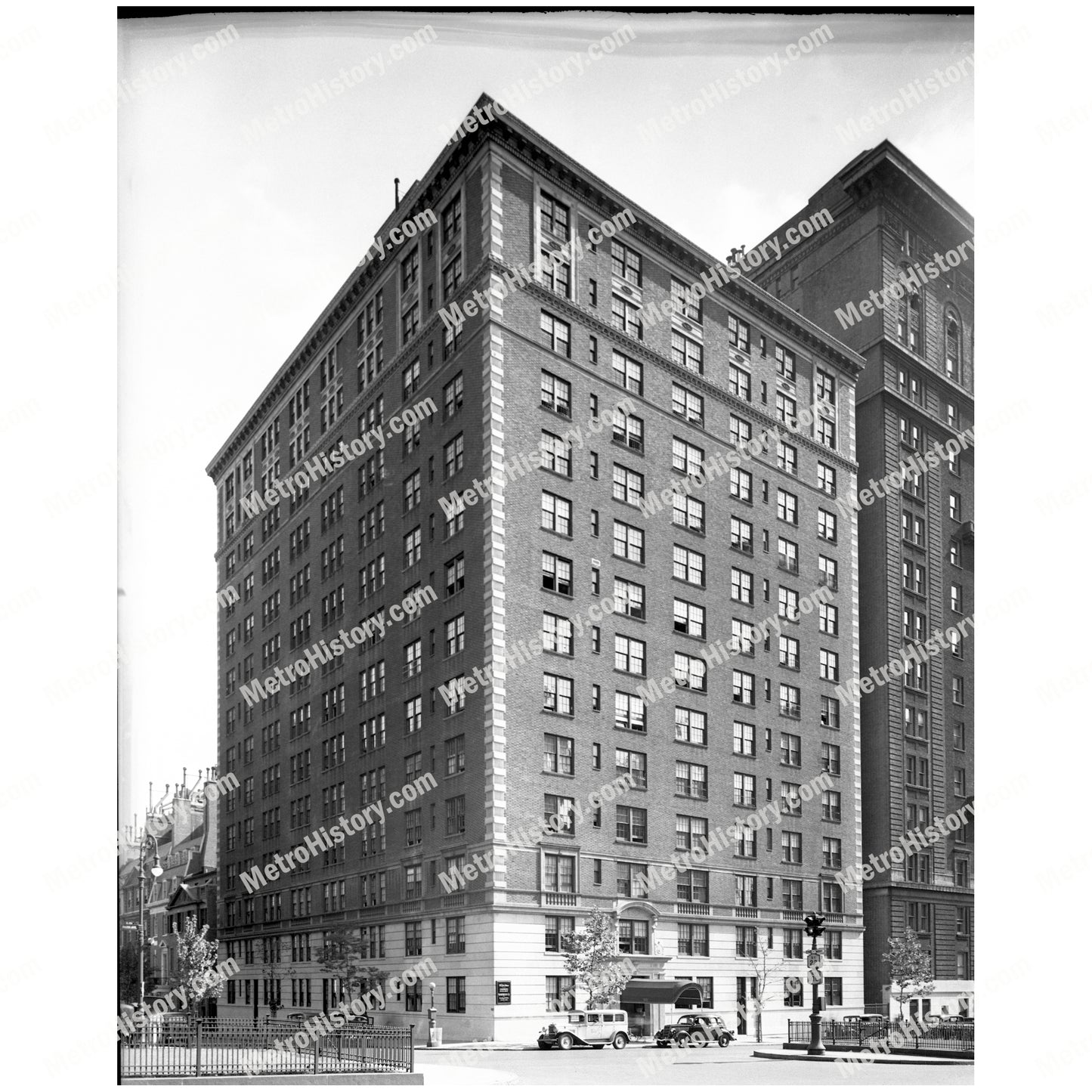 911 Park Avenue at East 80th Street, Manhattan