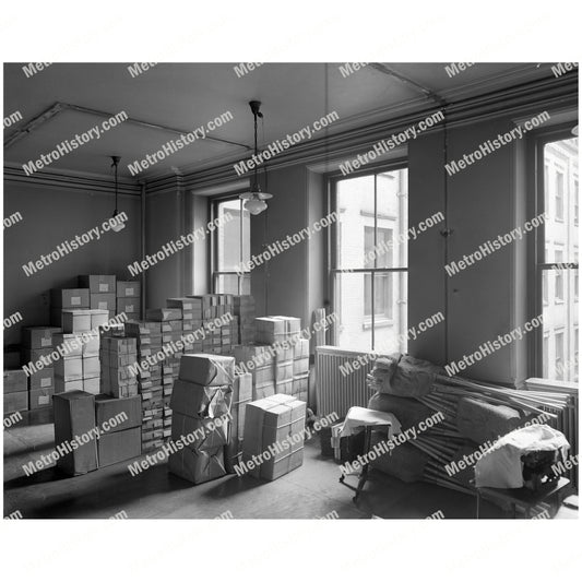 280 Broadway, Manhattan, interior, typical courtyard space