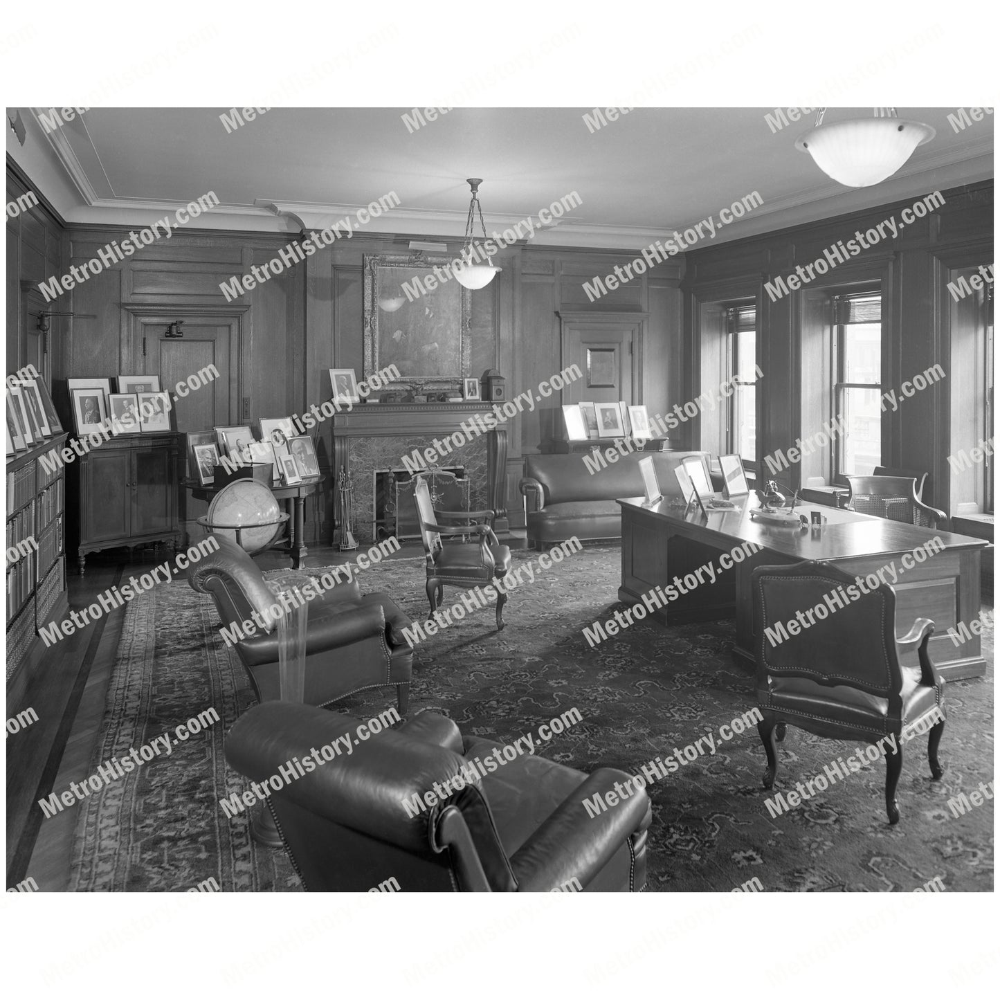 280 Broadway, Manhattan, interior, Room 736
