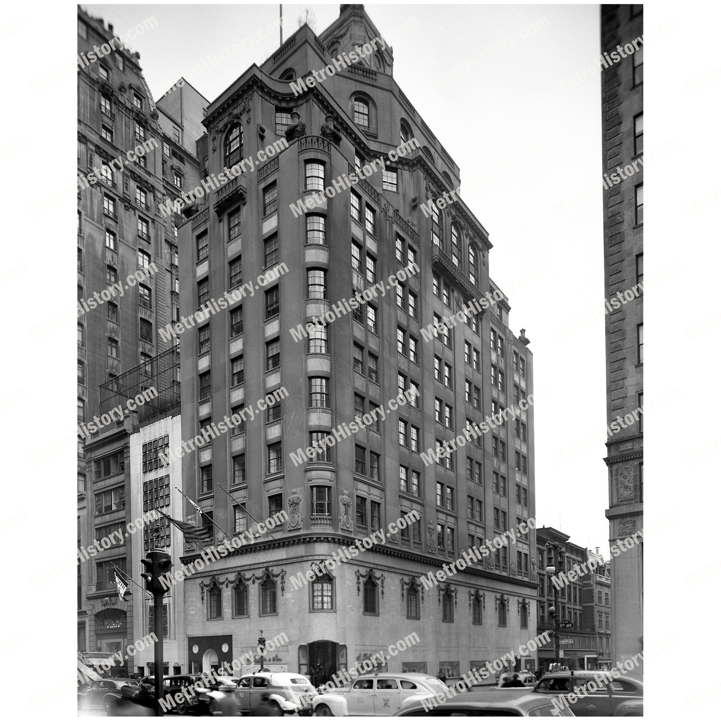689-691 Fifth Avenue at East 54th Street, Manhattan