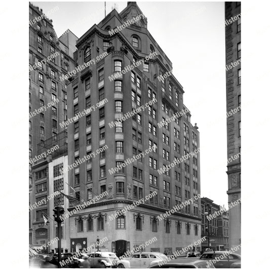 689-691 Fifth Avenue at East 54th Street, Manhattan