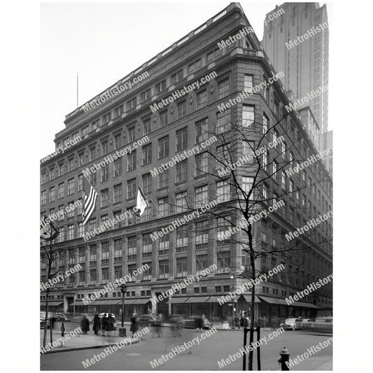 Saks Fifth Avenue, 611 Fifth Avenue at East 49th Street, Manhattan