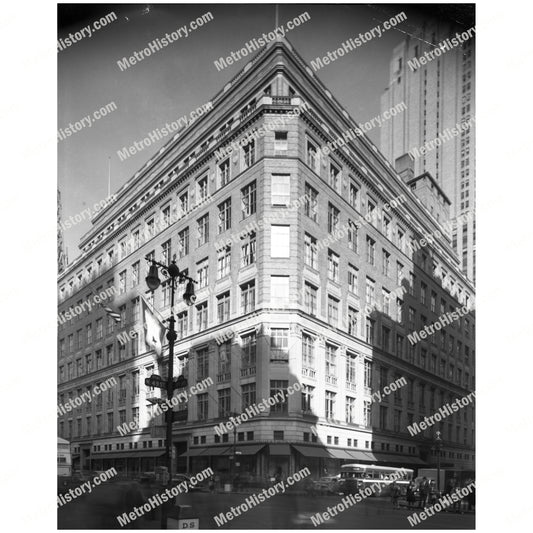 Saks Fifth Avenue, 611 Fifth Avenue at East 49th Street, Manhattan