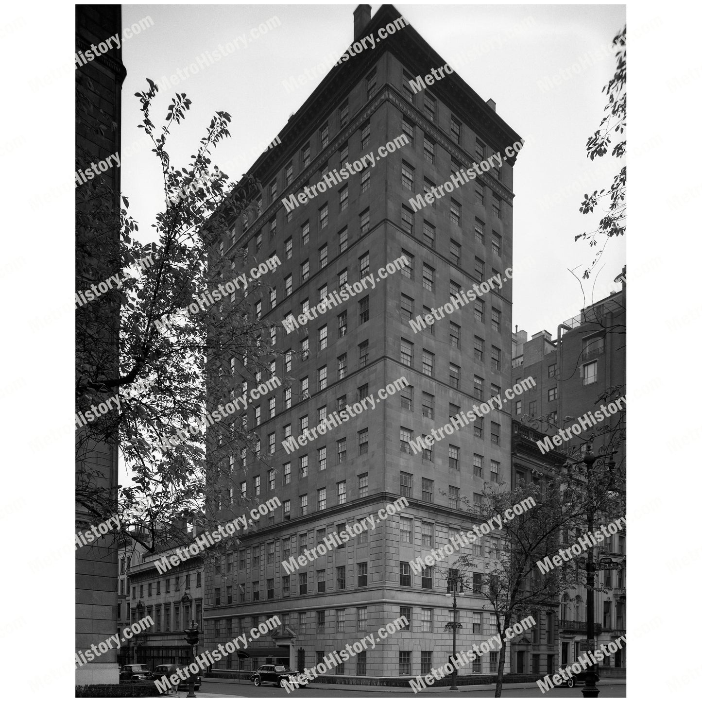 817 Fifth Avenue at East 63rd Street, Manhattan