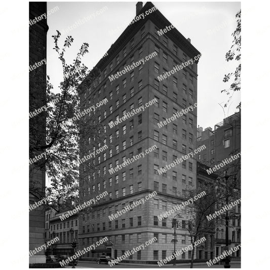 817 Fifth Avenue at East 63rd Street, Manhattan