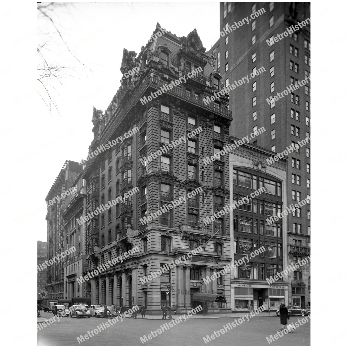 786 Fifth Avenue at East 60th Street, Manhattan