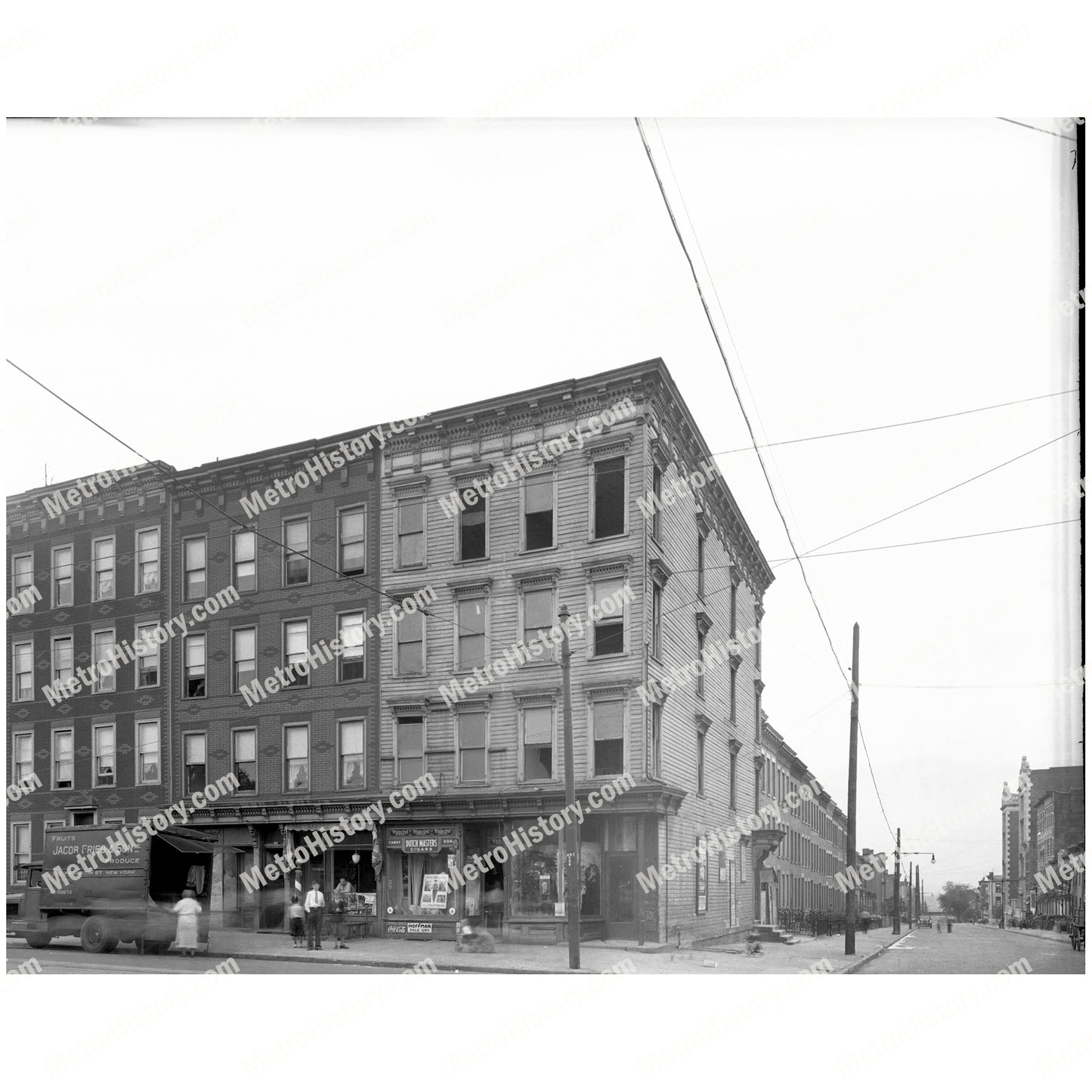 558 7th Avenue at 19th Street, Brooklyn