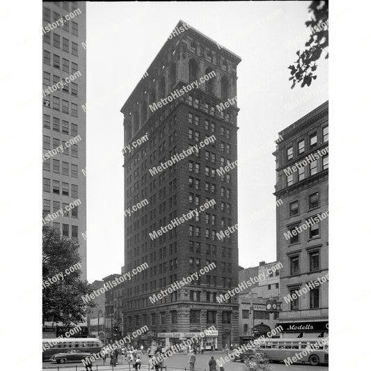 273-277 Broadway at Chambers Street, Manhattan