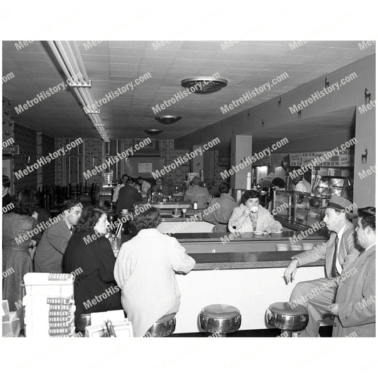 27 Pearl Street, Manhattan, interior, luncheonette