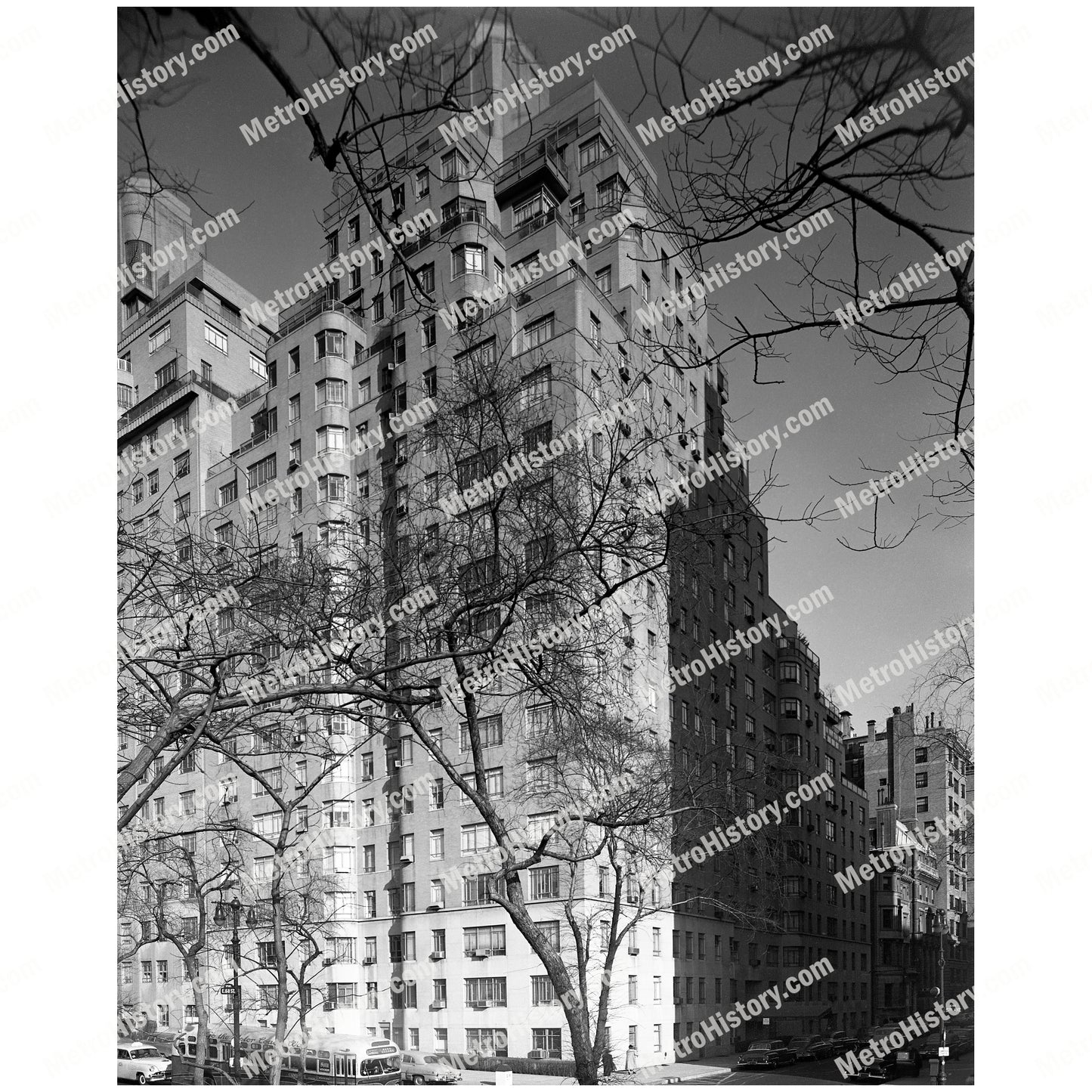 870 Fifth Avenue at East 68th Street, Manhattan