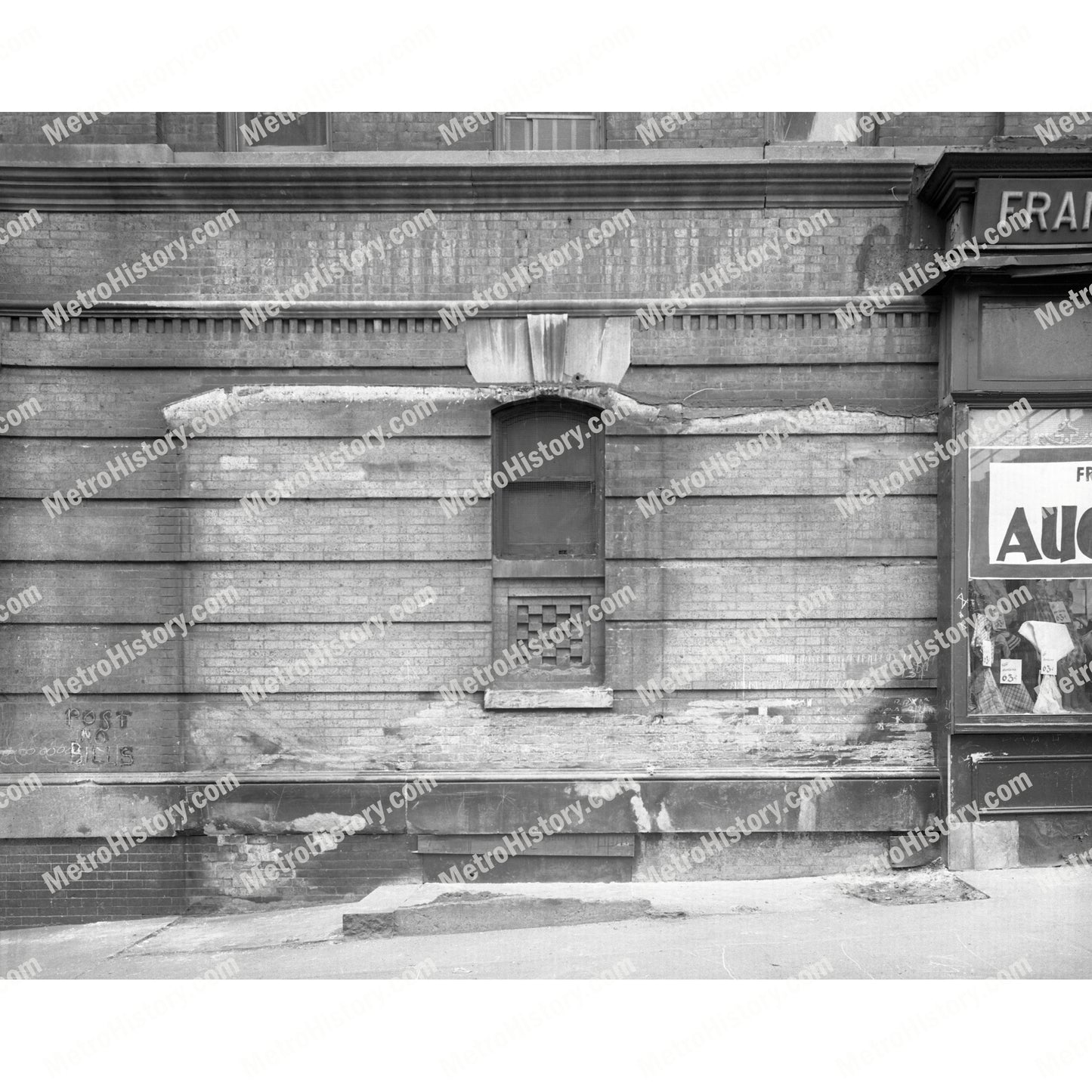 74 West 108th Street at Columbus Avenue, Manhattan, damage from showcase removal