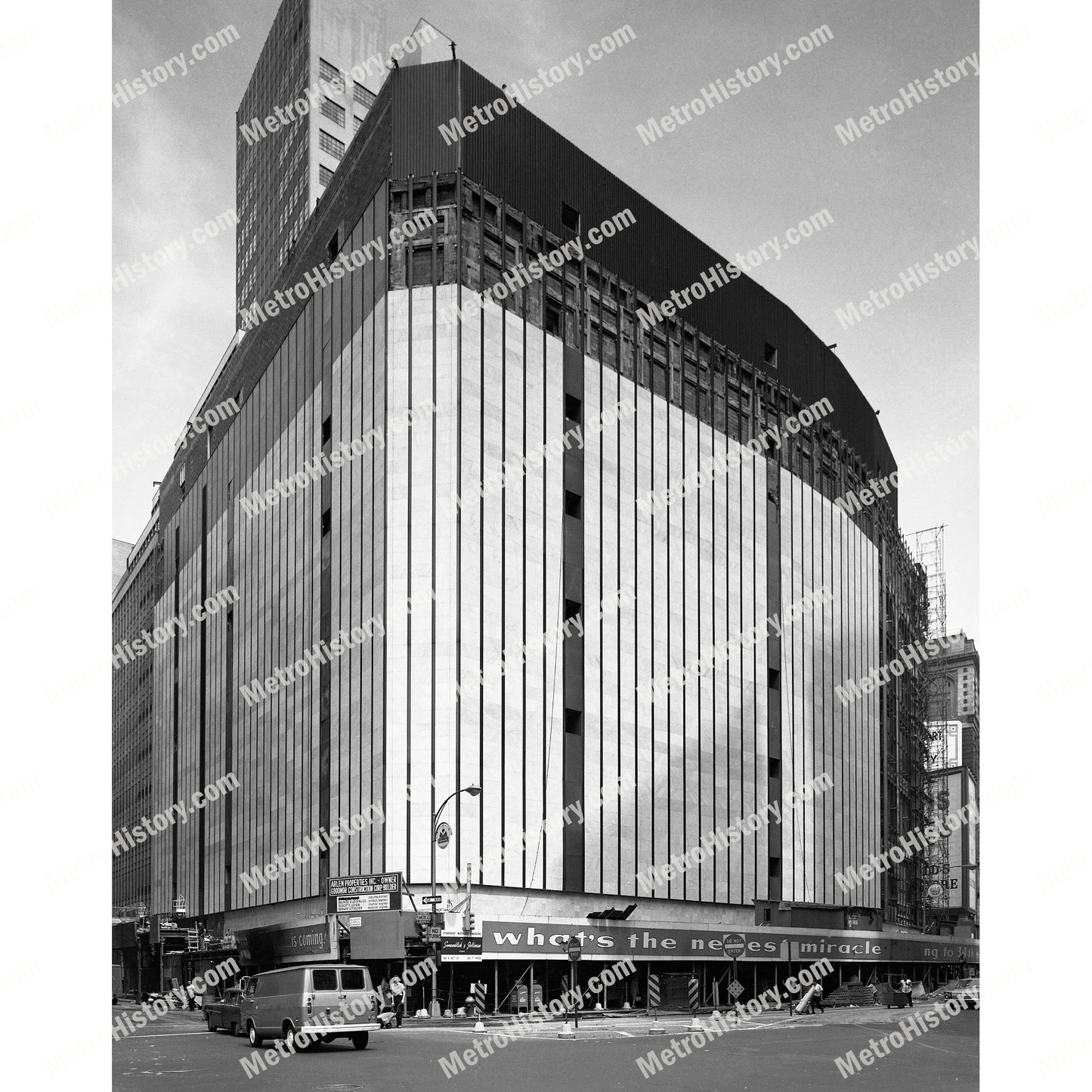 E.J. Korvette, Broadway and West 34th Street, Manhattan, marble covering