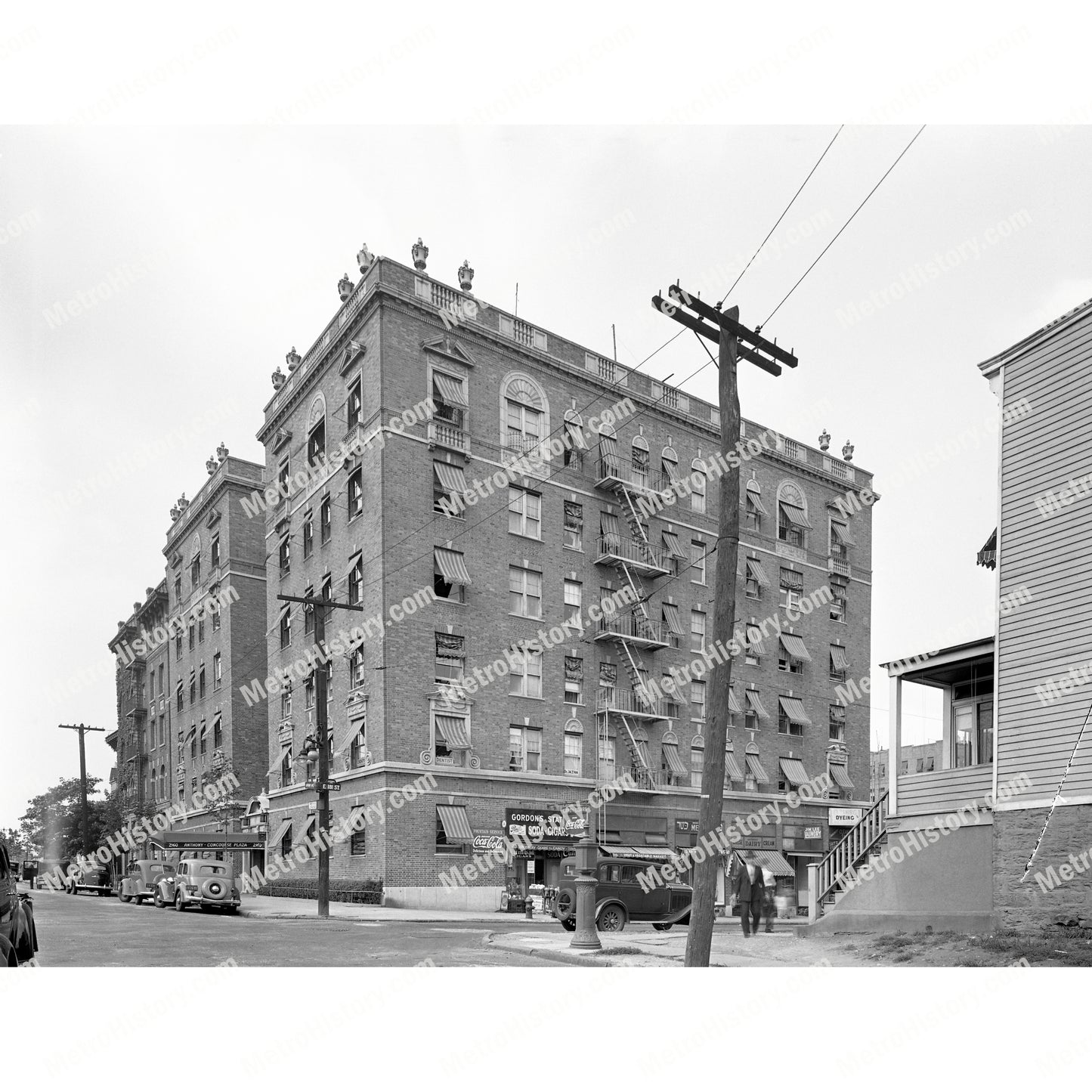 Anthony Concourse Plaza, 2160 Anthony Avenue, Bronx