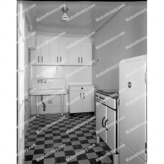 148 West 72nd Street, Manhattan, interior, kitchen after alteration