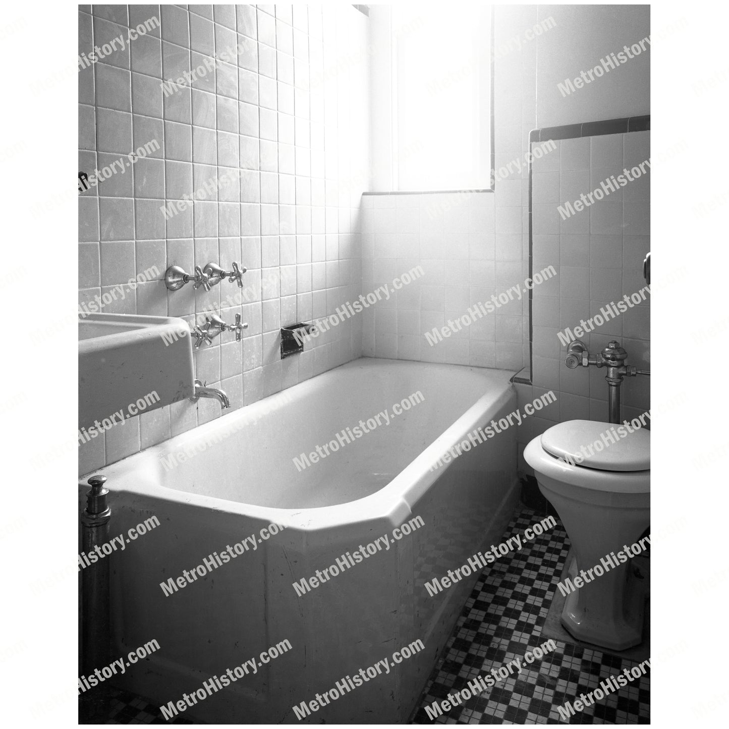 126 West 103rd Street, Manhattan, interior, bathroom