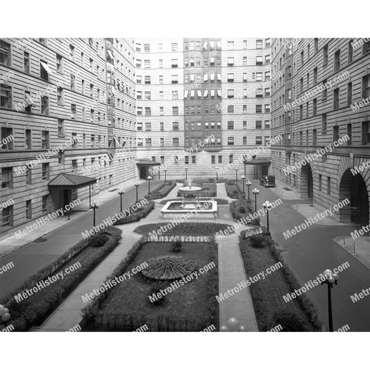 Belnord, 225 West 86th Street at Broadway, Manhattan, courtyard